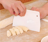 แผ่นตัดแป้ง แผ่นปาดเค้ก พลาสติก สำหรับตัดแป้ง ปาดครีม แผ่นตัดแป้ง แผ่นปาดเค้ก พลาสติก สำหรับตัดแป้ง ปาดครีม - อุปกรณ์เบเกอรี่