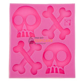 พิมพ์ซิลิโคน รูปหัวกะโหลก และกระดูกไขว้ 4 หลุม พิมพ์ซิลิโคน รูปหัวกะโหลก และกระดูกไขว้ 4 หลุม - อุปกรณ์เบเกอรี่