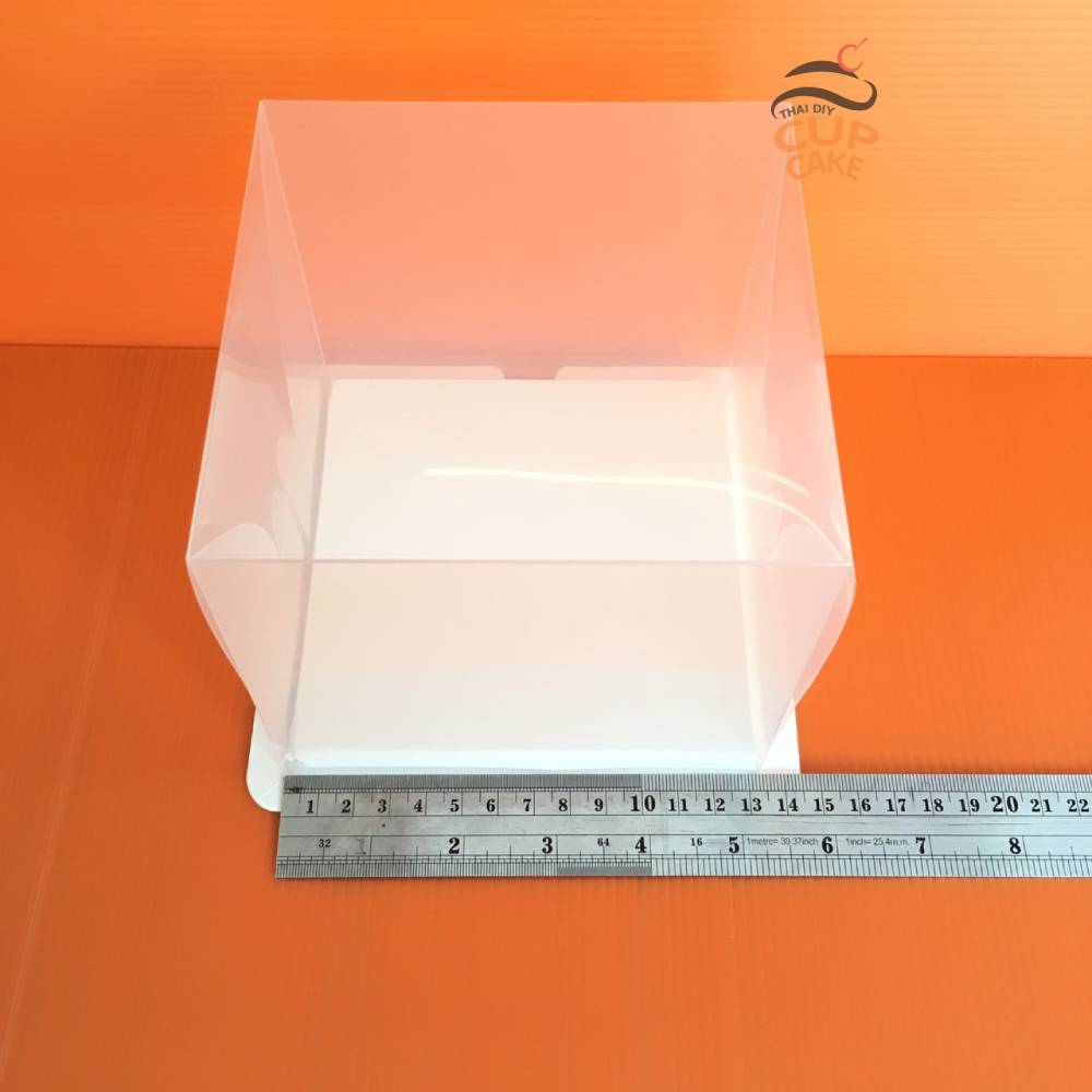 กล่องโชว์เค้ก สำหรับเค้ก 1/2 ปอนด์ 5 นิ้ว แบบใส ฐานขาว PVC 1 กล่อง ฐาน 13x13 ซม. สูง 12 ซม