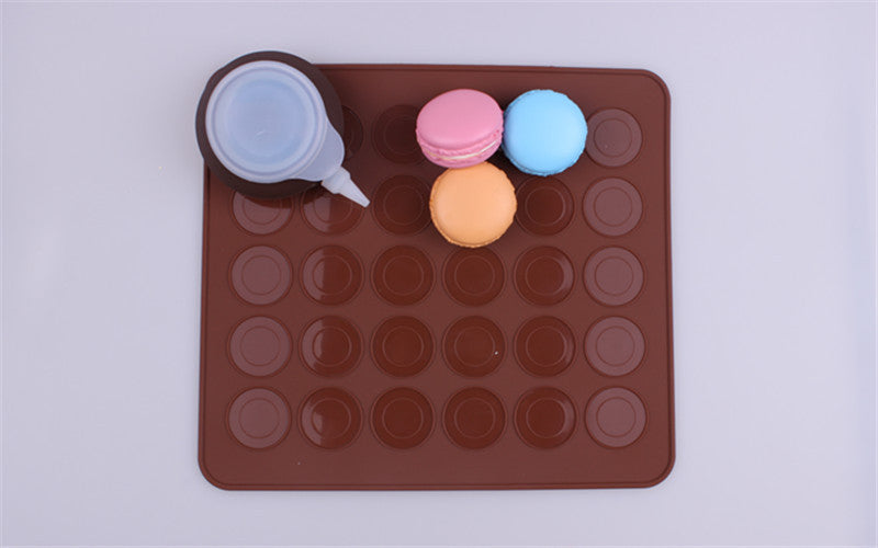 แผ่นรองอบซิลิโคน แผ่นพิมพ์อบ Macaron สำหรับทำ มาการอง หลุมกลม 30 หลุม แผ่นรองอบซิลิโคน แผ่นพิมพ์อบ Macaron สำหรับทำ มาการอง หลุมกลม 30 หลุม - อุปกรณ์เบเกอรี่