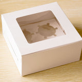 กล่องคัพเค้ก มัฟฟิน สีขาวแบบ 4 ช่อง มีหน้าต่าง พร้อมถาดหลุม ขนาด 16x16 ซม. สูง 7.5  ซม. (30 กล่อง) กล่องคัพเค้ก มัฟฟิน สีขาวแบบ 4 ช่อง มีหน้าต่าง พร้อมถาดหลุม ขนาด 16x16 ซม. สูง 7.5  ซม. (30 กล่อง) - อุปกรณ์เบเกอรี่