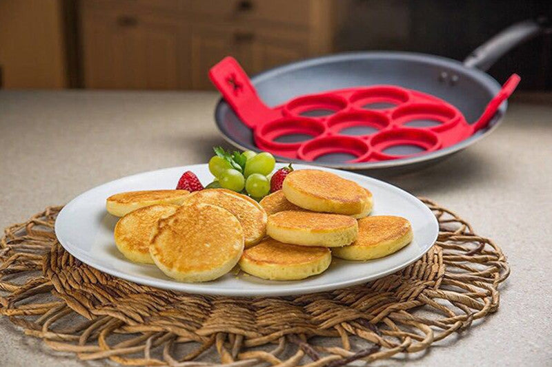 แผ่นซิลิโคนช่วยทำแพนเค้ก ทอดไข่ Pancake Flipping Fantastic แผ่นซิลิโคนช่วยทำแพนเค้ก ทอดไข่ Pancake Flipping Fantastic - อุปกรณ์เบเกอรี่