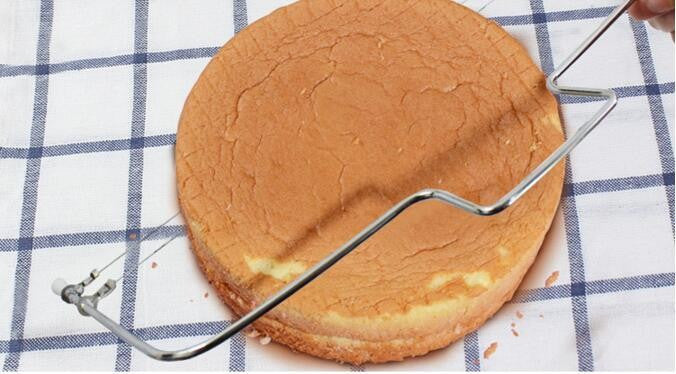 อุปกรณ์ตัดเค้ก ลวดตัดเค้ก ลวดสไลด์เค้ก เส้นคู่ สำหรับตัดเค้กเป็นเลเยอร์ ทำจากแสตนเลส อุปกรณ์ตัดเค้ก ลวดตัดเค้ก ลวดสไลด์เค้ก เส้นคู่ สำหรับตัดเค้กเป็นเลเยอร์ ทำจากแสตนเลส - อุปกรณ์เบเกอรี่