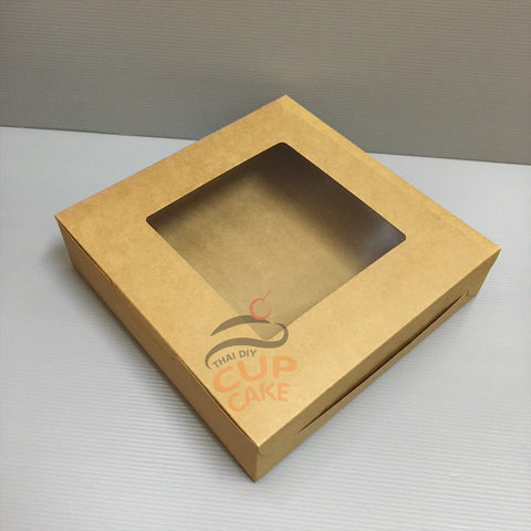 กล่องบราวนี่ กระดาษคราฟท์ มีหน้าต่าง ขนาด 25x25 ซม. สูง 6 ซม. 5 กล่อง/ชุด