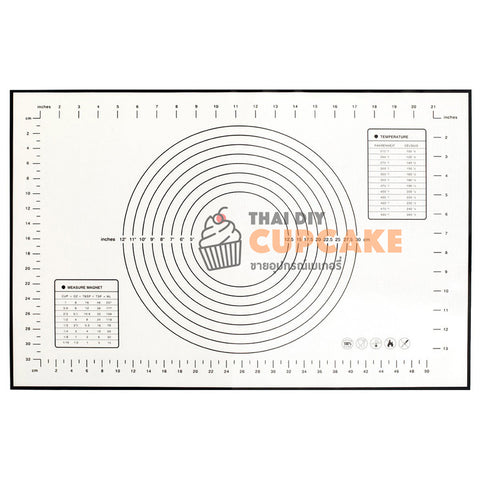 แผ่นรองซิลิโคนทำเบเกอรี่ ขนม พิซซ่า มีสเกลวัด เข้าเตาอบได้ ผิวไม่ติด Non-stick ขนาด 60x40 ซม. ลายสีดำ แผ่นรองซิลิโคนทำเบเกอรี่ ขนม พิซซ่า มีสเกลวัด เข้าเตาอบได้ ผิวไม่ติด Non-stick ขนาด 60x40 ซม. ลายสีดำ - อุปกรณ์เบเกอรี่
