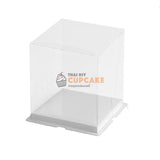 กล่องโชว์เค้ก สำหรับเค้ก 4 ปอนด์ ฝาใสสูง ฐานขาว PVC 1 กล่อง ฐาน 36x36 ซม. สูง 25 ซม. กล่องโชว์เค้ก สำหรับเค้ก 4 ปอนด์ ฝาใสสูง ฐานขาว PVC 1 กล่อง ฐาน 36x36 ซม. สูง 25 ซม. - อุปกรณ์เบเกอรี่