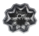 พิมพ์เค้กอลูมิเนียม ดอกลิลลี่ ขนาดเล็ก มีรูตรงกลางผิวไม่ติด Non-stick Bundt Pan 4 นิ้ว 1 ชิ้น พิมพ์เค้กอลูมิเนียม ดอกลิลลี่ ขนาดเล็ก มีรูตรงกลางผิวไม่ติด Non-stick Bundt Pan 4 นิ้ว 1 ชิ้น - อุปกรณ์เบเกอรี่